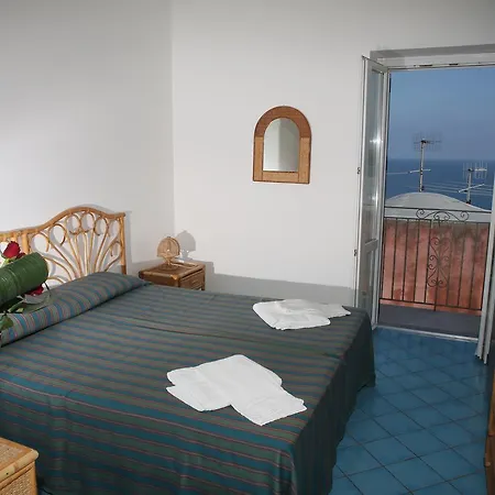 Via Muraglione Ventotene